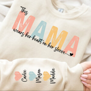 I wear my heart crew neck